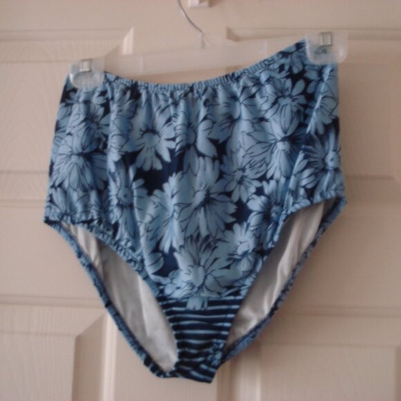 Ladies two piece bathing suit size 9/10 - Picture 6 of 6